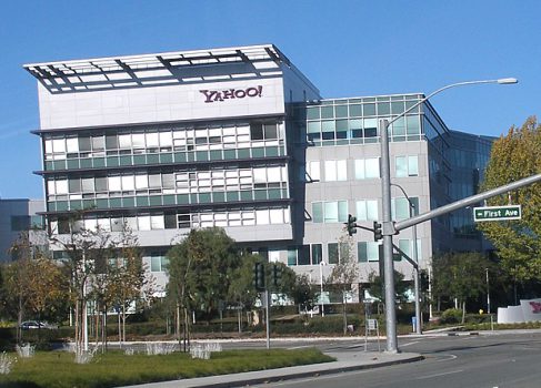 Yahoo отчиталась за q4 2011 и весь год