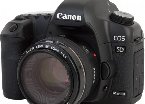 Canon EOS 5D Mark III в марте, по цене $3499
