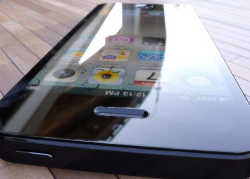 Sharp начнёт поставки дисплеев для следующего iPhone уже в этом месяце