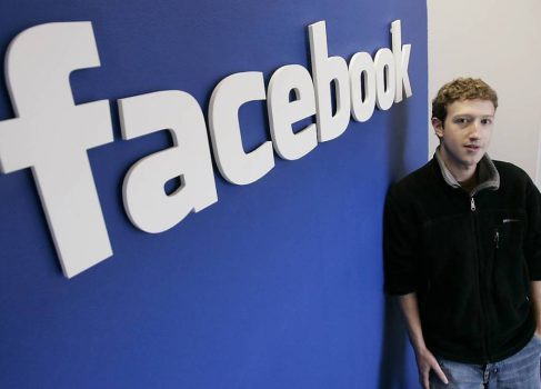 Аудитория Facebook перевалила за миллиард человек
