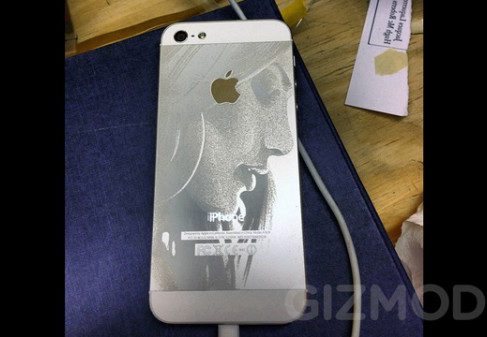 Лазерная гравировка как средство от царапин на корпусе iPhone 5