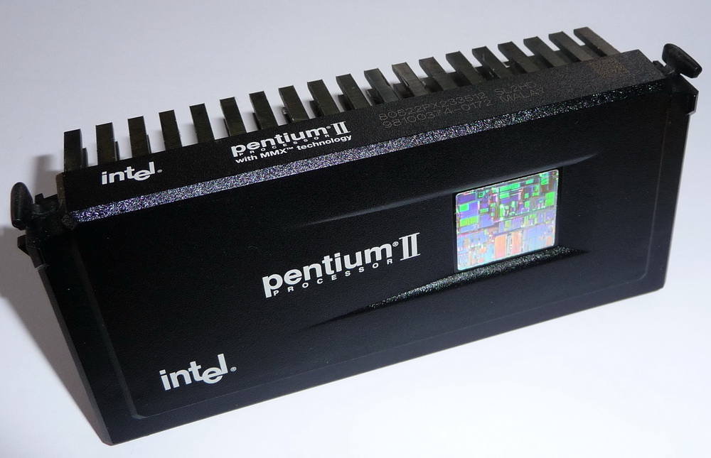 Intel Pentium II 233 SL2HD 03